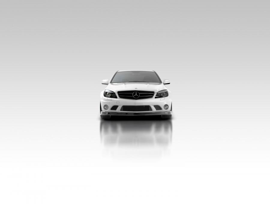  Mercedes-Benz C63 AMG by Vorsteiner 2010 года  (фото 13 из 27)